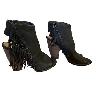 Dolce Vita Fringe Chains Ankle Booties Boho Free Spirit Casual Block Heels 9